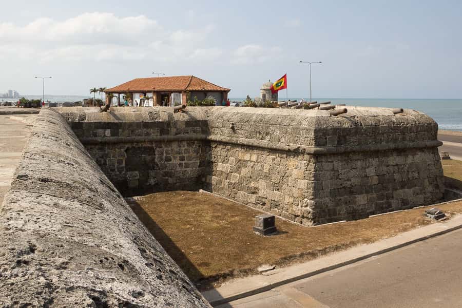 Cartagena: Walled City & Getsemani Private Tour - Colonial lanes and heritage houses: where the city slows down