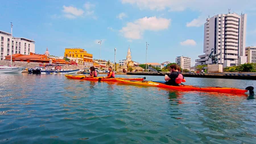 Cartagena: Walled City Kayak Tour - Why this Cartagena kayak route feels different from walking