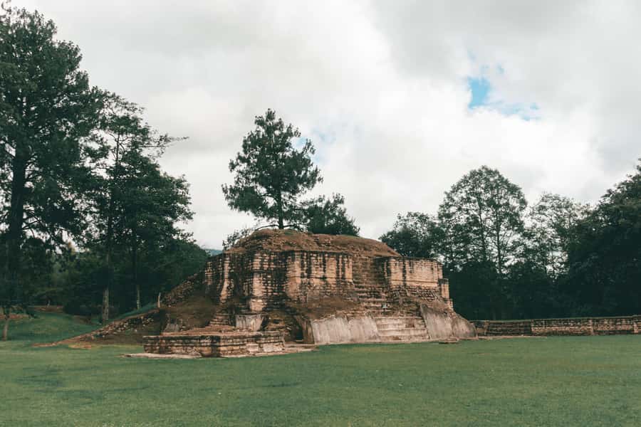 Chichicastenango and Iximché One Day Tour - Iximché Ruins: More Than Stone, Still Used by Indigenous People