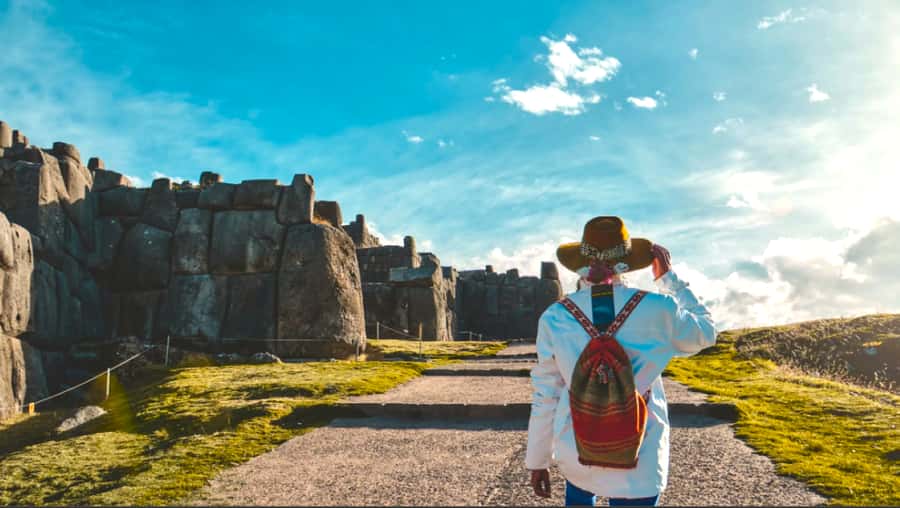 City Tour Cusco Qoricancha Sacsayhuaman y Tambomachay - Qorikancha and the Temple of the Sun: Where Two Eras Share the Same Stones