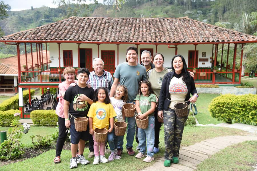 Coffee Tour at Finca El Ocaso Salento: Traditional Spanish Farm - Getting there: the simple logistics that save your day
