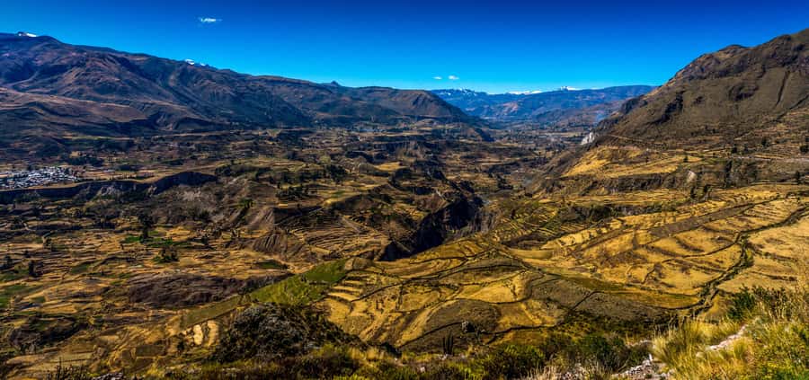 Colca Canyon: 2-Day Tour from Arequipa to Puno - What to pack and how to handle luggage and height