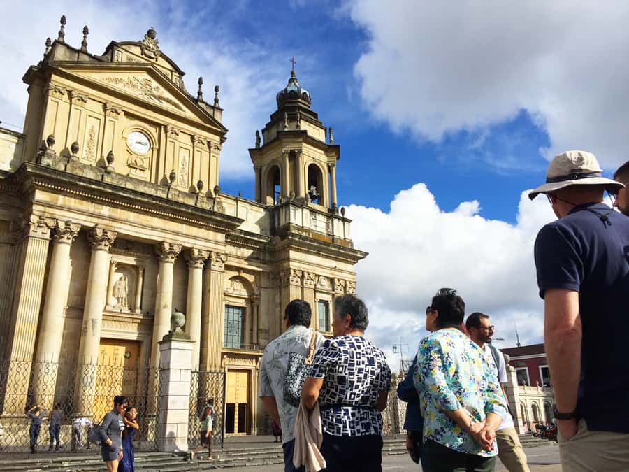 Combo Tour: Colonial Antigua & Guatemala City Explorer Tour - Las Américas Avenue and Berlin Plaza: monuments you can map fast