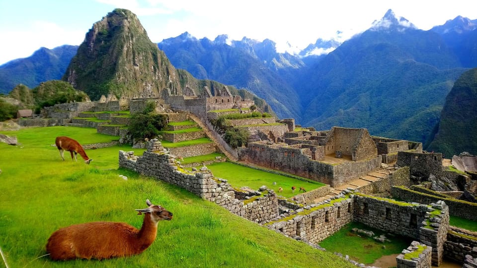 Cusco: 4-Day Inca Trail to Machu Picchu with Accommodation - Day 4: 4:00 AM climb to Machu Picchu and a 2-hour guided visit