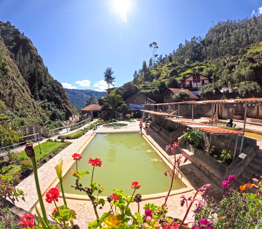 Cusco: 4-Day Lares Trek to Machu Picchu with Panoramic Train - Salt mines of Maras and Ollantaytambo: the history you can still see working