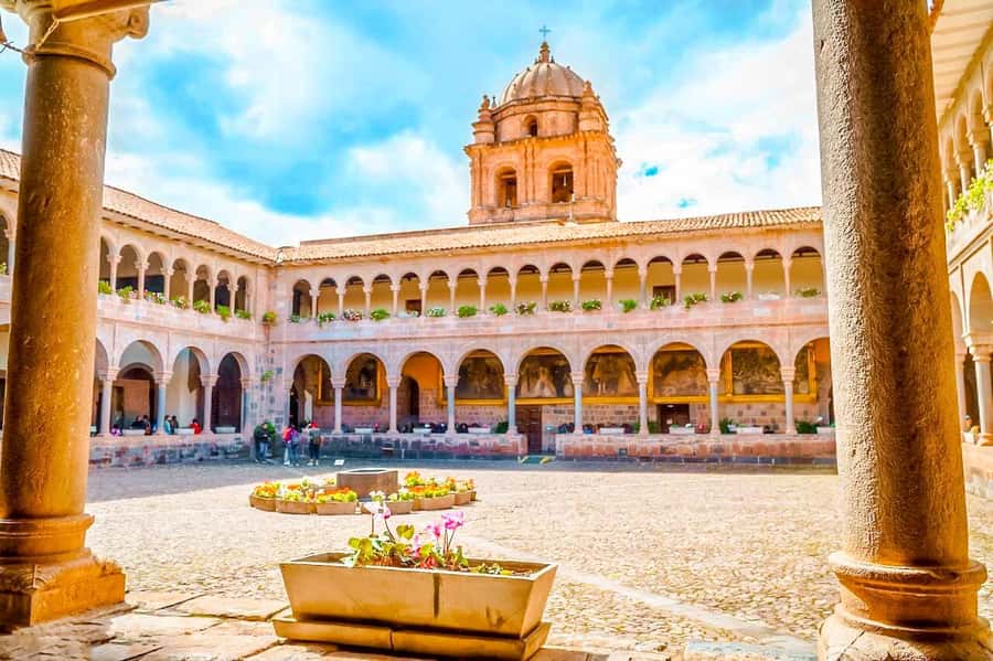 Cusco: City and Nearby Ruins 5-Hour Guided Tour - Sacsayhuaman: fitting 180-ton stones into a view you can actually understand