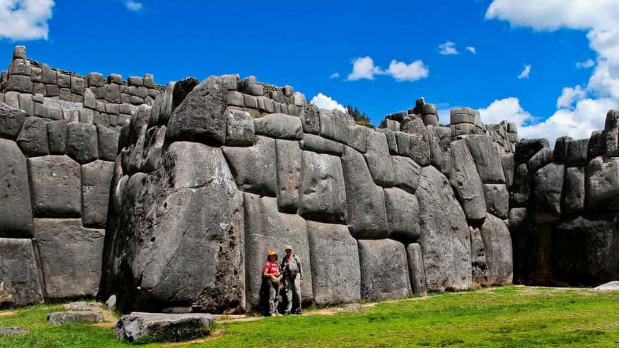 Cusco: City Tour | Half-Day Tour to 4 Archaeological Sites - Qoricancha: Sun Temple engineering and Santo Domingo layers