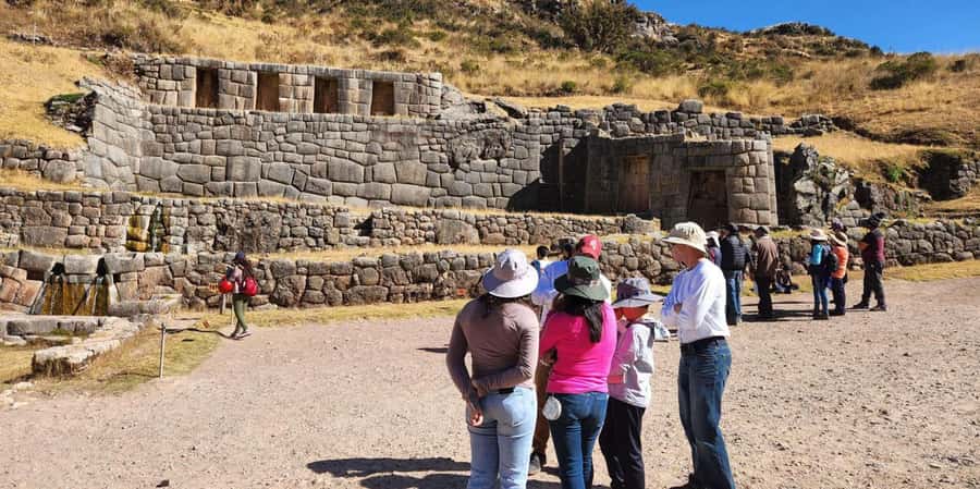 Cusco: City Tour | Half-Day Tour to 4 Archaeological Sites - Starting downtown: the main square and the mix of worlds