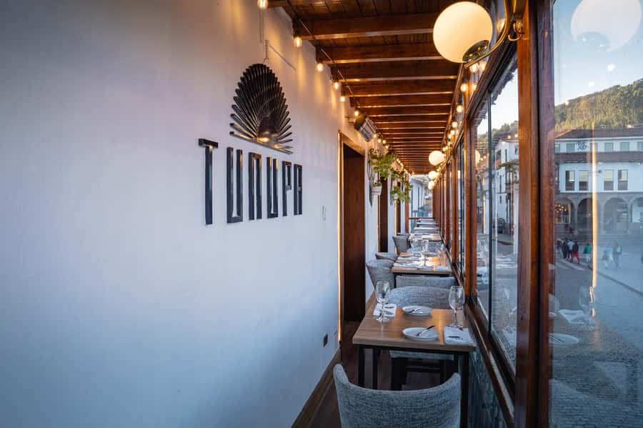 Cusco: Folkloric Andean Show & 3-Course Dinner at Tunupa - Cusco Square Views at Tunupa: Why This Setting Matters