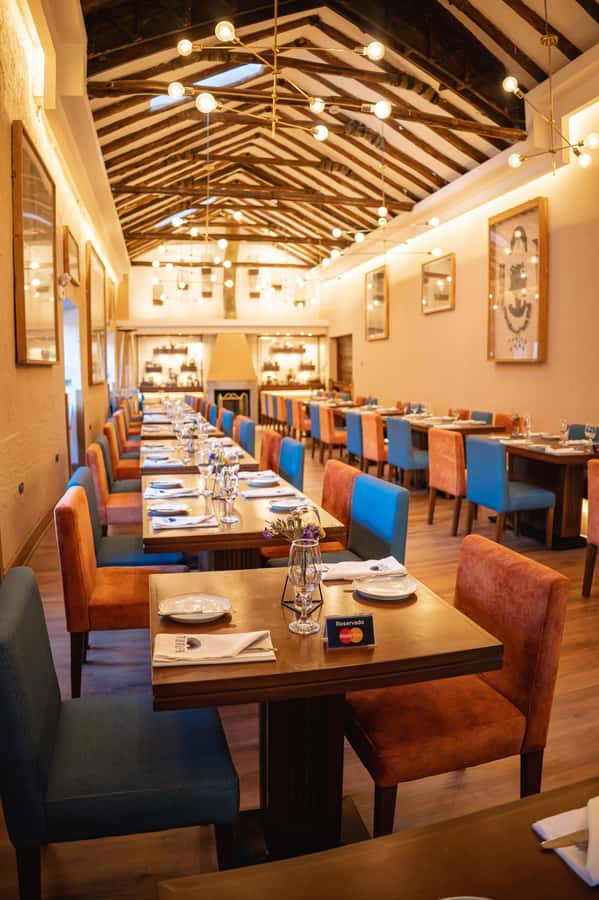 Cusco: Folkloric Andean Show & 3-Course Dinner at Tunupa - Seating Tips: Get a Better View of the Stage