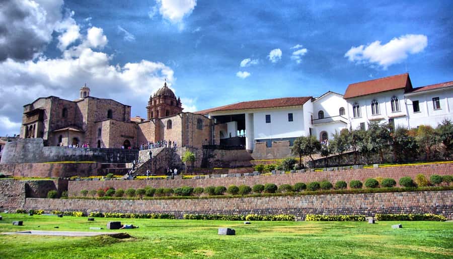 Cusco: Half-Day City Tour with Sacsayhuaman and Q'enco - Sacsayhuamán: the fortress that explains Cusco’s skyline
