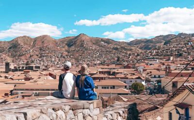 Cusco: Historic Walking Tour with Pisco Sour and Music Show - Starting at Plaza de Armas: Inca Fountain, Cathedral Views, and Jesuit Presence
