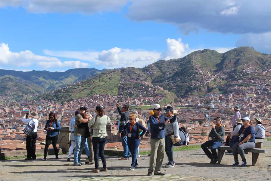 Cusco: Sightseeing Tour of the City on an Open-Top Bus - Alpaca Wool at the Textile Center: How to Shop With Confidence