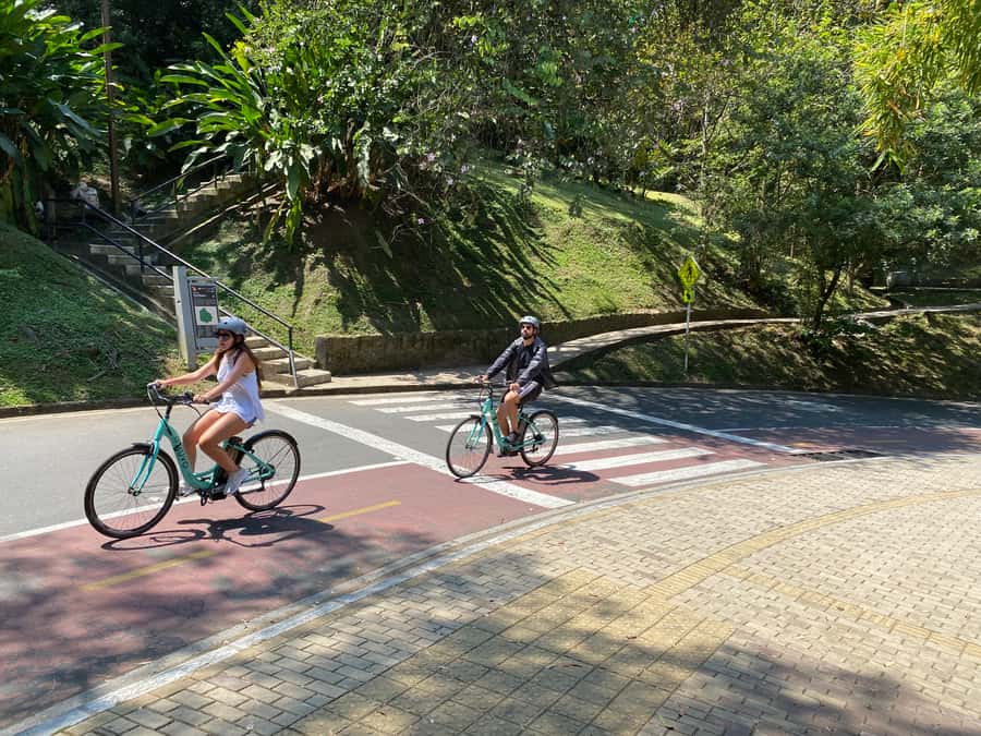 E-Bike City Tour Medellin with Local beer and Snacks - La Alpujarra: a mix of modern city energy and viewpoints