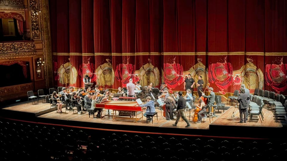 Experience Teatro Colon : Secure your Tour today!!! - Show Tickets vs. This Tour: Choosing the Right Experience