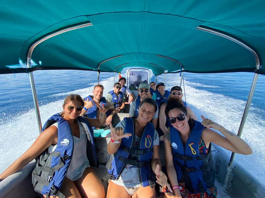 Explore The San Blas Islands In Panama - Day Trip w/ Lunch - Packing the Smart Way for a Rustic Island Day