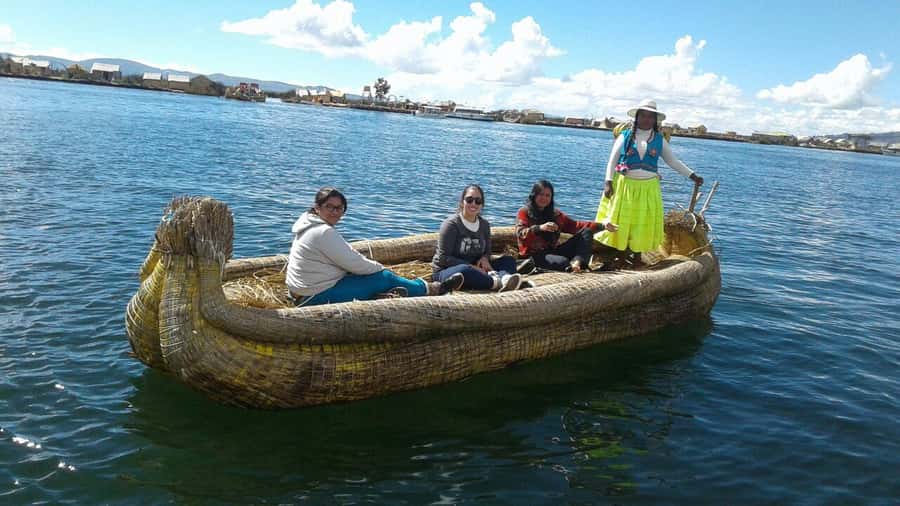 Floating Islands of the Uros - The Totora Reed Raft Ride: Included or Not, and How to Decide