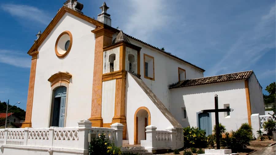 Florianópolis: Historical Center, Beach & Nature Tour - Transportation, guides, and why the “only transport and guide” setup works