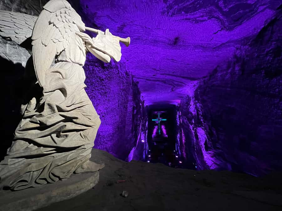 FROM BOGOTA: Salt Cathedral and Andrés Carne de Res (Chía) Tour - A few practical tips before you go