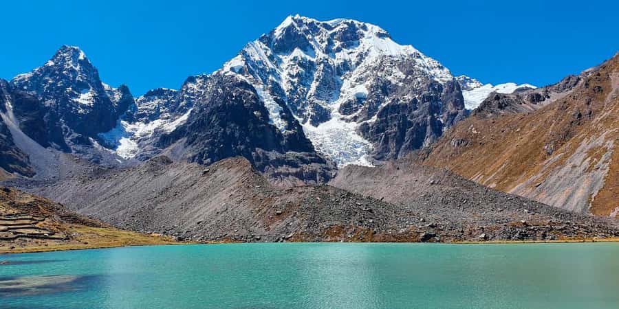 From Cusco: 7 Lakes Ausangate Trek with Breakfast and Lunch - The hike to the Ausangate lakes: 13 km, steep steps, and changing altitude