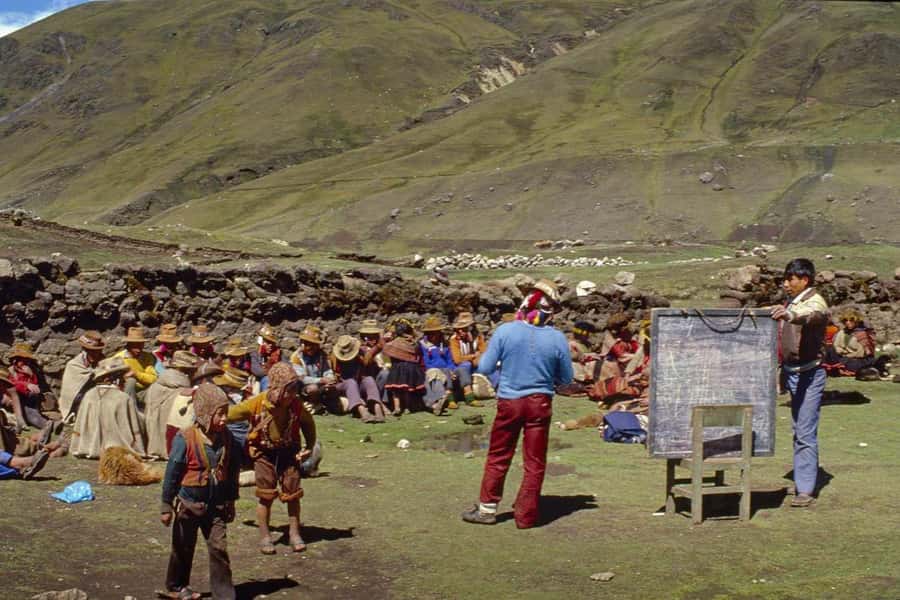 From Cusco: Ausangate 7 Lakes Tour with Meals - From Pacchanta to the viewpoint: the first big payoff of the Siete Lagunas