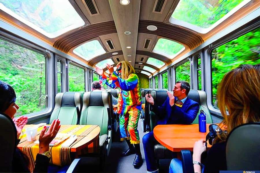 From Cusco: Full-Day Group Tour of Machu Picchu - Returning to Cusco: the train back and why you should plan around late arrival
