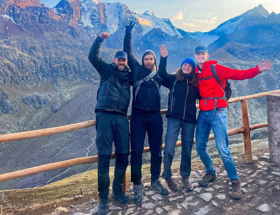 From Cusco: Full Day Rainbow Mountain + Red Valley | PRIVATE - Guides and culture: what the Quechua connection adds