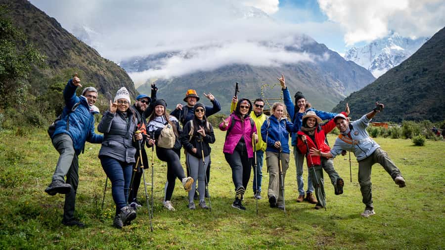 From Cusco: Humantay Lake Tour - At the lake: guide info, photo time, and managing your 40 minutes