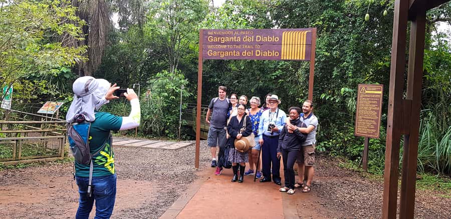 From Foz do Iguaçu: Argentinian Iguazu Falls with Boat Ride - The boat ride on the Iguaçu Lower River: plan for the roar