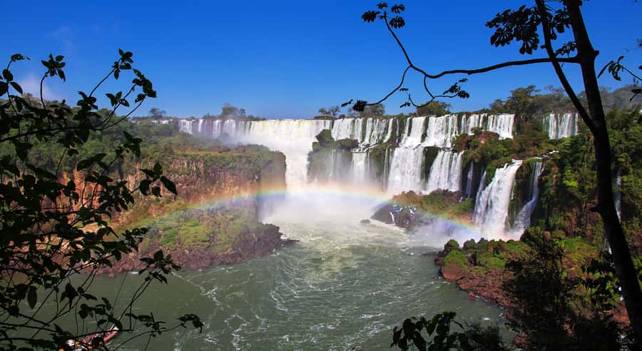 From Foz do Iguaçu: Argentinian Iguazu Falls with Ticket - Getting Your Bearings: Eco-Train Rides Between Three Routes