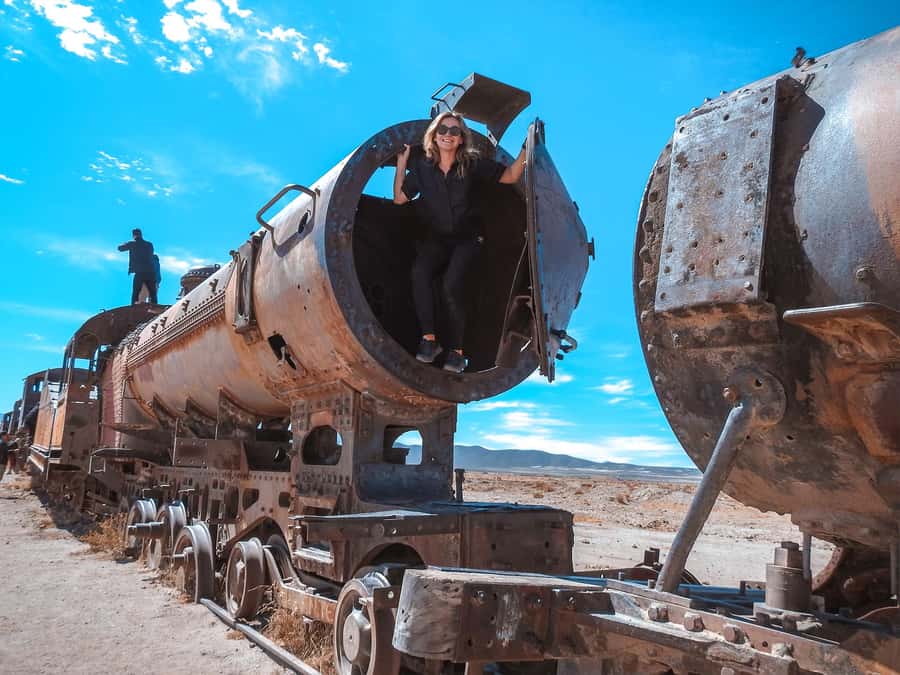 From La Paz: Uyuni Salt Flat Tour & Overnight Roundtrip Bus - The return bus to La Paz: your second night on the road