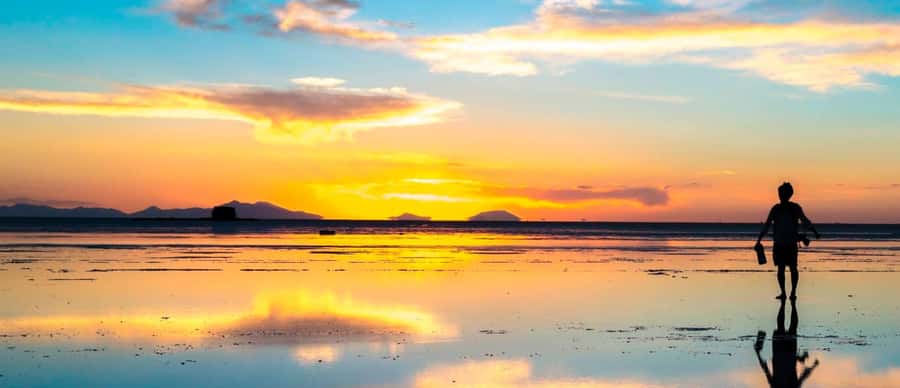 From La Paz: Uyuni Salt Flats 2-Day Tour with Bus Transfers - Key Highlights You’ll Actually Feel on This Tour