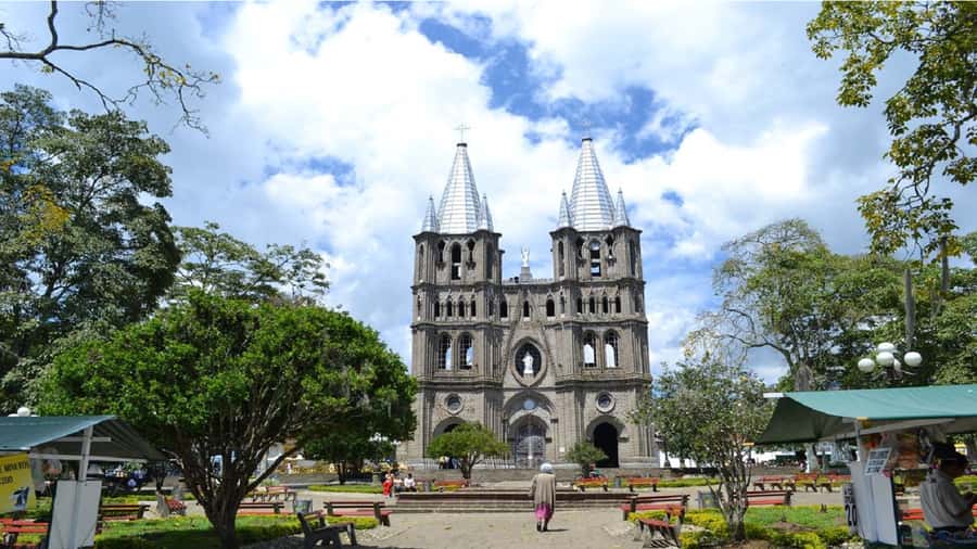 From Medellín: Jardín, Andes, and Hispania Day Trip - Timing and walking: how to not feel rushed in a 13-hour day
