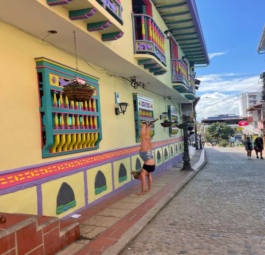 From Medellin: Private Guatape Car Tour with Coffee Tour - Lunch and free time in Guatapé: where to use your 3-hour window