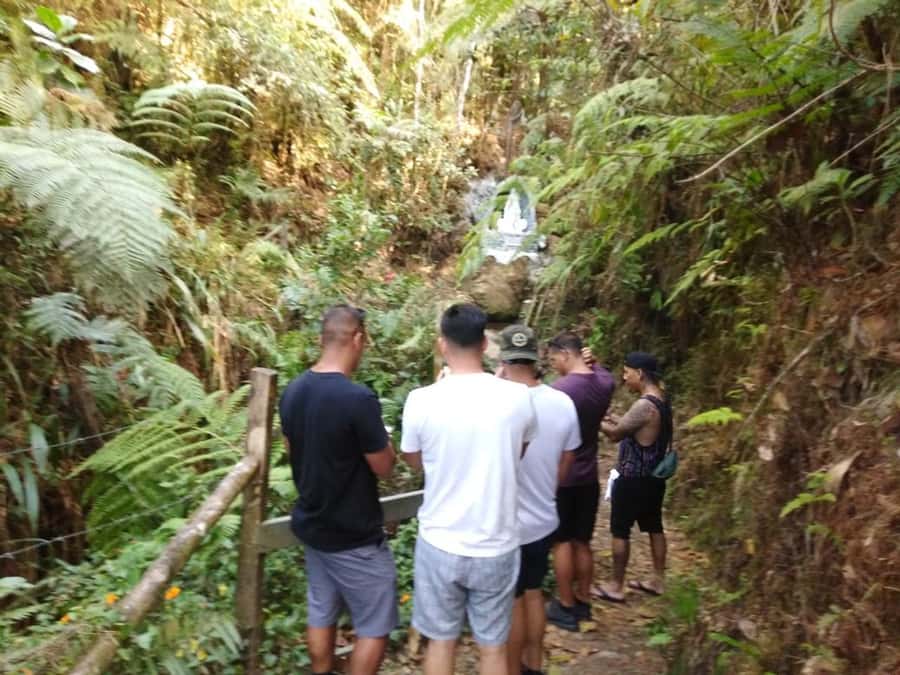 From Medellín: Private Pablo Escobar History Tour - Guides make or break this kind of tour