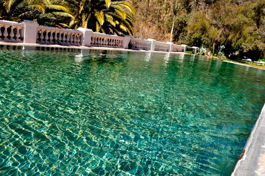 From Mendoza: Premium Spa Day at the Cacheuta Hot Springs - Arriving at Termas de Cacheuta: check-in, robes, and why the first hour matters
