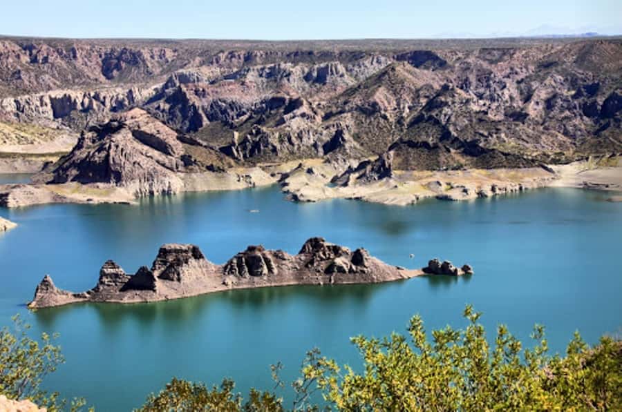 From Mendoza: San Rafael Sightseeing and Atuel Canyon Tour - A long Mendoza day that actually makes sense