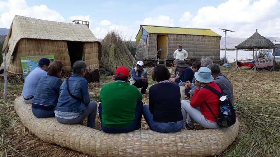 From Puno: Floating Islands of the Uros Half-Day Tour - Key things that make this Uros half-day work