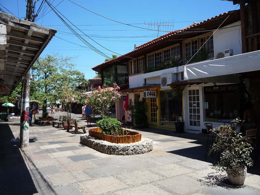 From Rio: Búzios with Boat Tour and Lunch - Downtown Free Time: Rua das Pedras Without Feeling Trapped