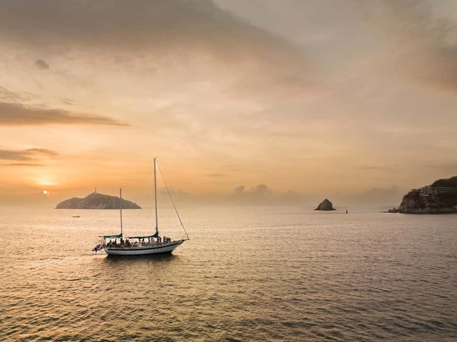 From Santa Marta: Sunset Sailboat Tour with 2 Beverages - Cast Off: The 2.5-Hour Sail From Santa Marta Toward the Sunset