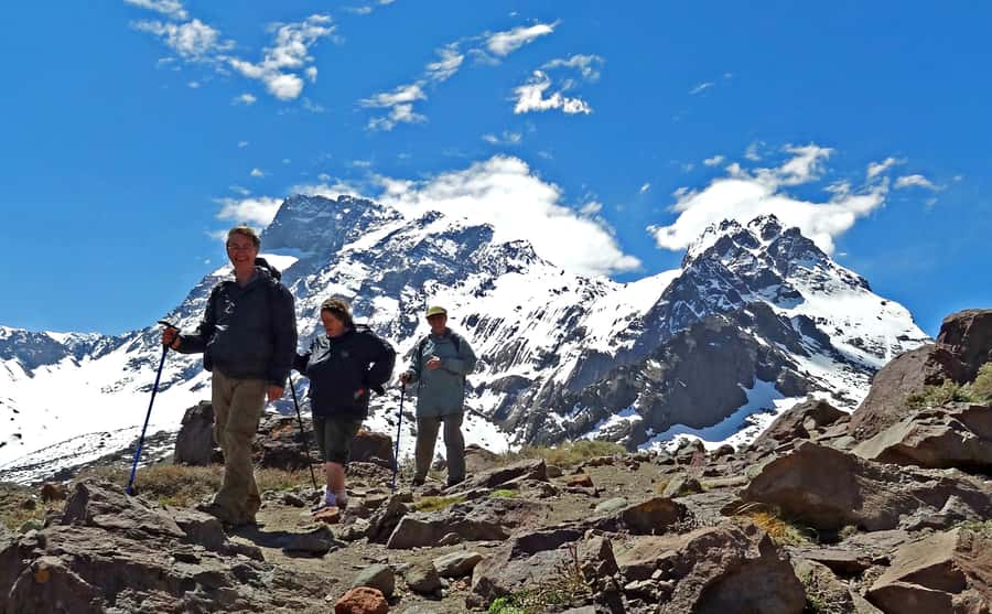 From Santiago: Cajón del Maipo and Volcán San José Hike 8K - Picnic lunch in the mountains: fueling for the return