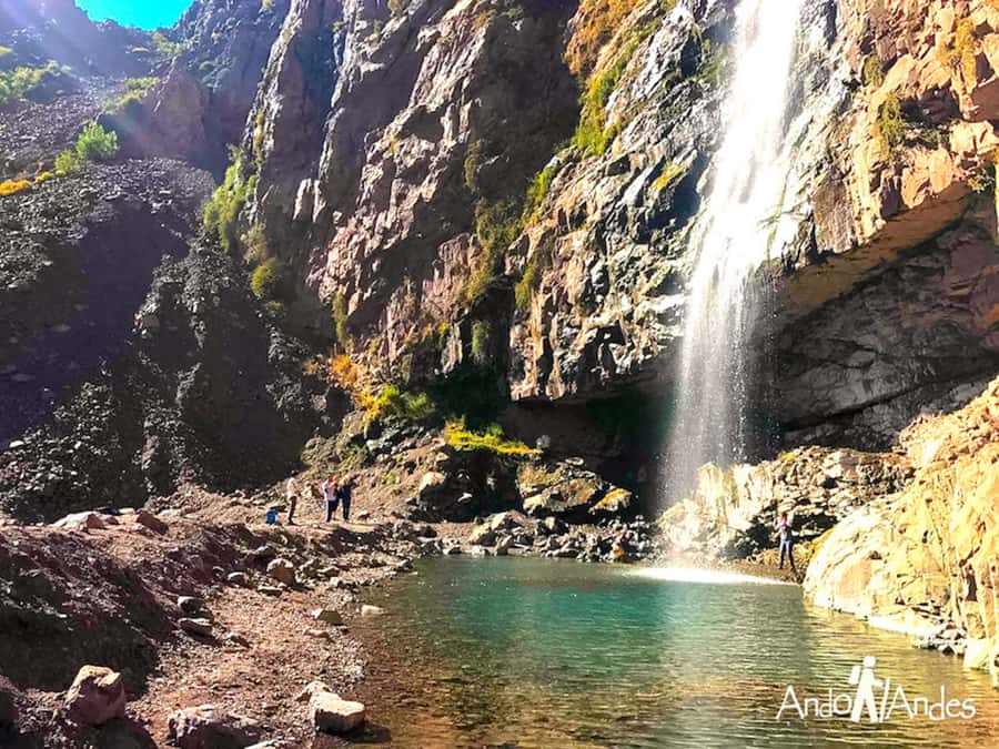 From Santiago: Cajón del Maipo and Volcán San José Hike 8K - Who should book this day hike, and who should pass