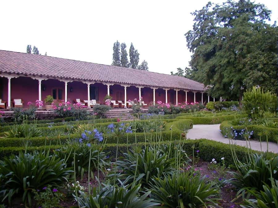 From Santiago: Maipo Valley Wine Tour - Pickup in Santiago, small-group comfort, and why it matters