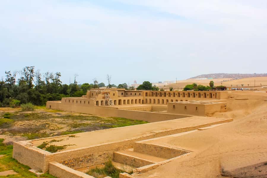 Lima:Half-Day Pachacamac, Barranco & Chorrillos Private Tour - Barranco: Bridge of Sighs, La Ermita Church, and a calmer city pace