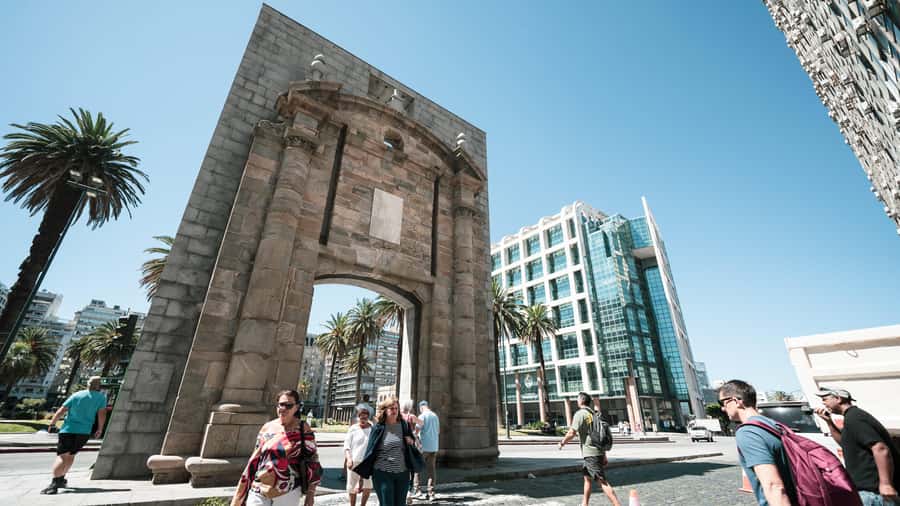 Montevideo: Sightseeing Hop-On Hop-Off Bus Tour - Stop-by-Stop Breakdown: What Each One Is Good For