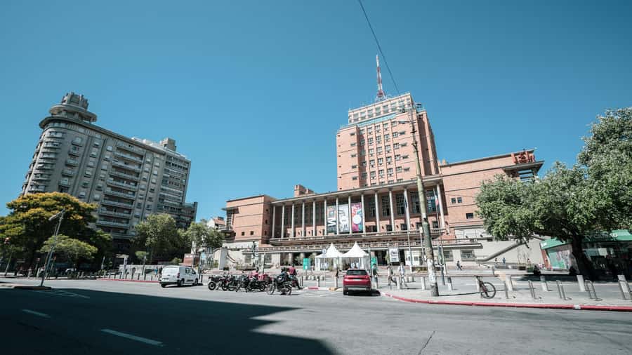 Montevideo: Sightseeing Hop-On Hop-Off Bus Tour - Practical Tips: How to Make the Most of Your Hop-On Day