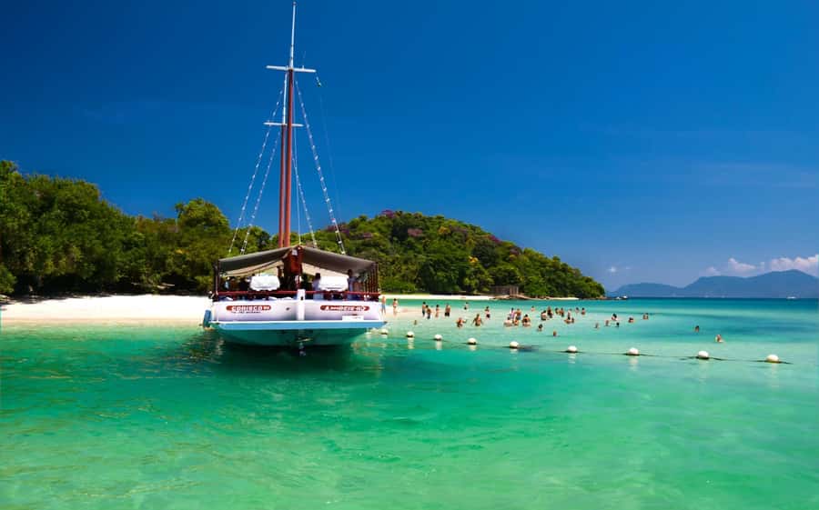 Rio de Janeiro: Angra dos Reis and Ilha Grande Full-Day Tour - Praia de Araça/Cataguases and Freguesia de Santana: Calm Beach Time Without the Rush