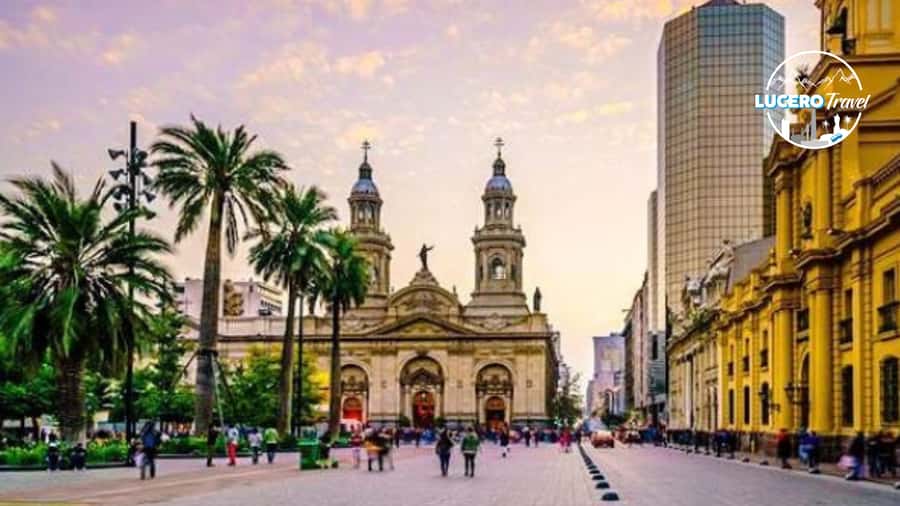 Santiago: City Highlights Walking Tour - A 210-minute “best of Santiago” route that actually works