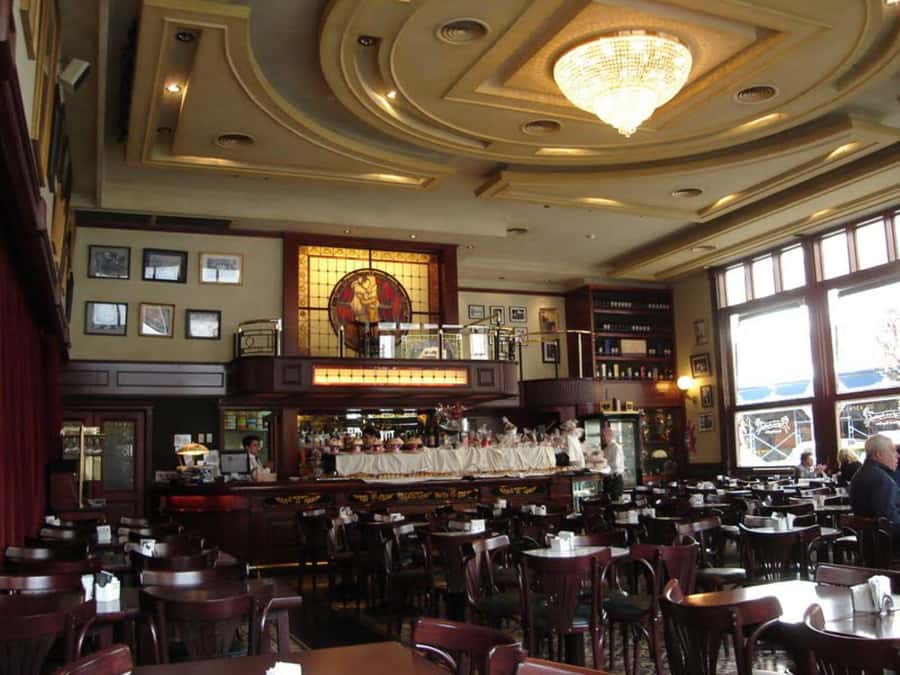 Tango Show at Café de los Angelitos - Getting there in Buenos Aires: transfers work best for the center